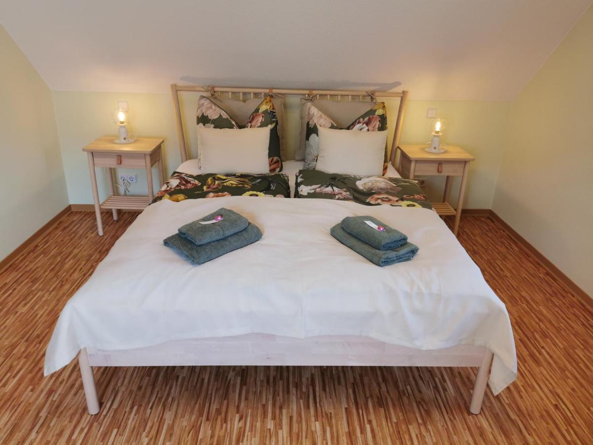 Ferienhof Graefe - 3-Seiten Hof Mit Grossem Garten, Pool & Sauna Meißen Eksteriør billede