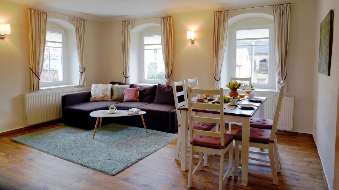 Ferienhof Graefe - 3-Seiten Hof Mit Grossem Garten, Pool & Sauna Meißen Eksteriør billede