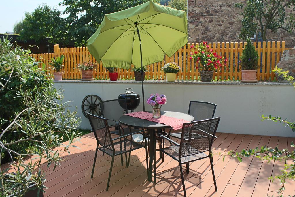 Ferienhof Graefe - 3-Seiten Hof Mit Grossem Garten, Pool & Sauna Meißen Eksteriør billede